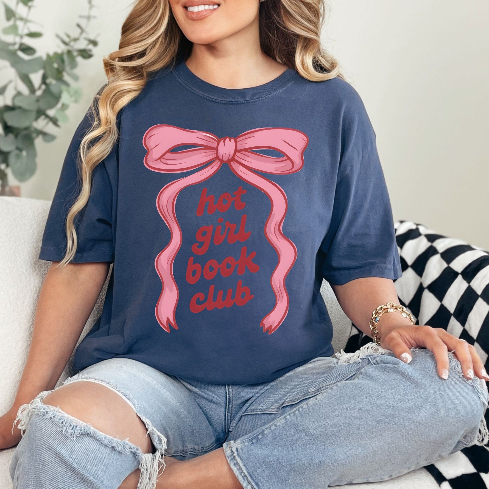 "Hot girl book club" graphic on deep navy blue (navy) t-shirt.